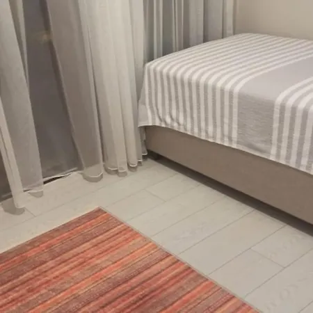 Dalyan'da, Triplex Muestakil, Havuzlu Vilă Çeşme
