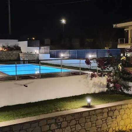 Dalyan'da, Triplex Muestakil, Havuzlu Villa